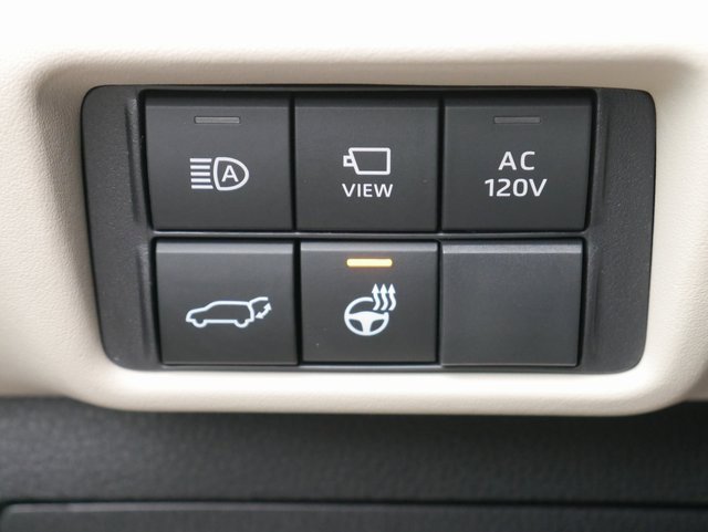 Used 2024 Toyota Highlander Platinum image 33