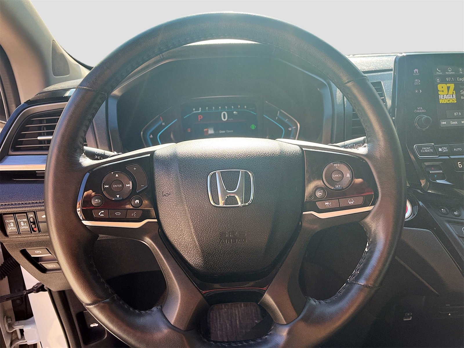 Used 2023 Honda Odyssey Elite image 11