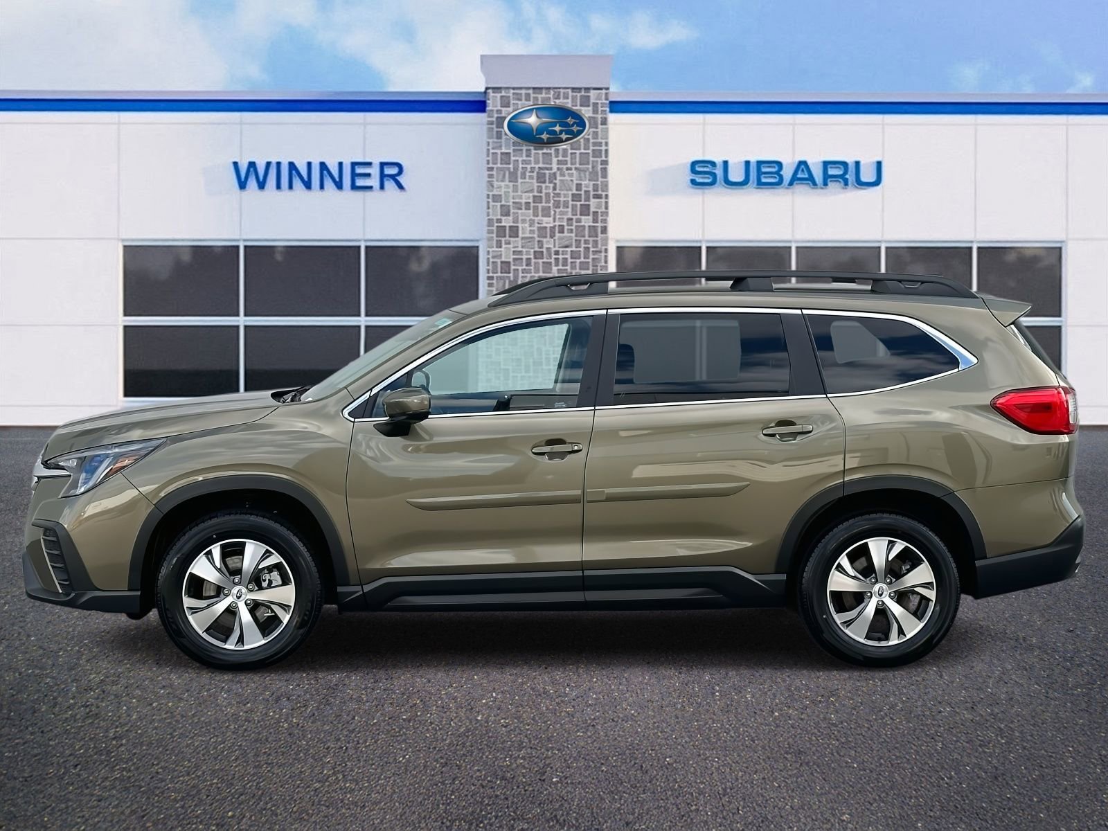 Certified 2025 Subaru Ascent Premium image 4