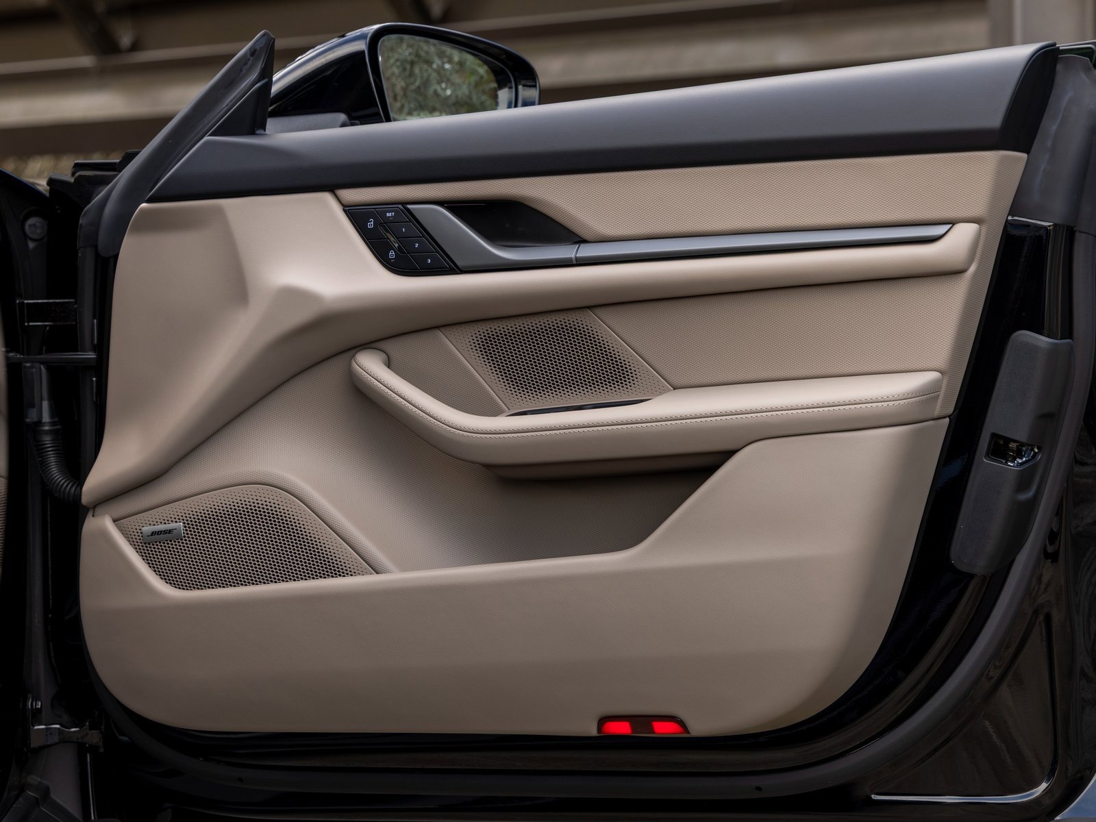 New 2025 Porsche Taycan 4S image 46