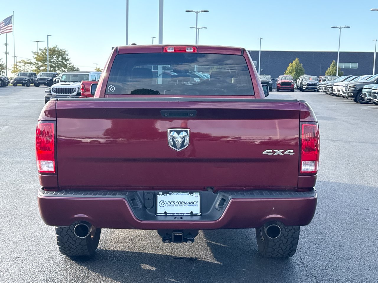 Used 2018 RAM 1500 Express w/ Express Value Package AWD/4WD image 3