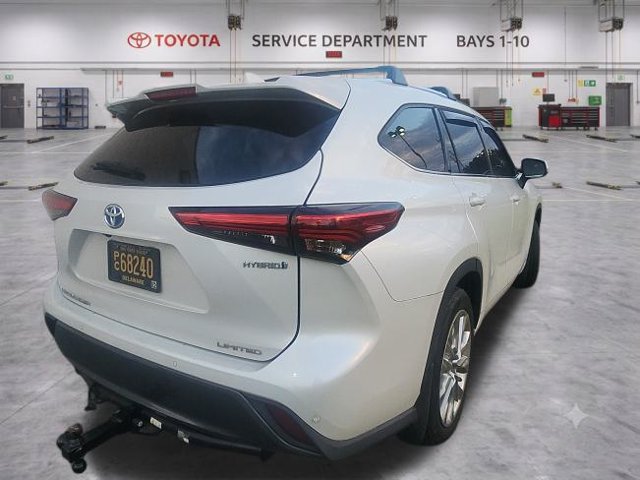 Used 2022 Toyota Highlander Limited AWD/4WD image 7