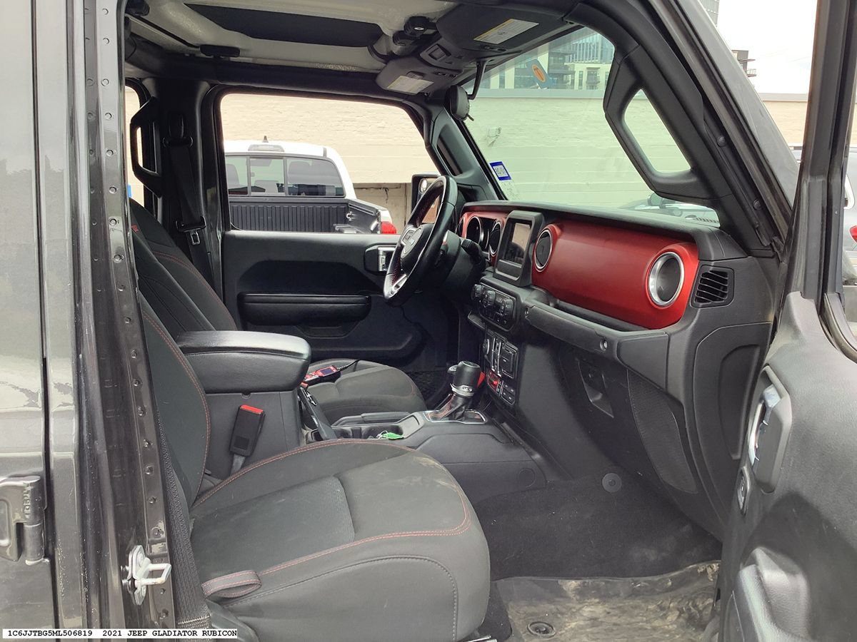 Used 2021 Jeep Gladiator Rubicon AWD/4WD image 6