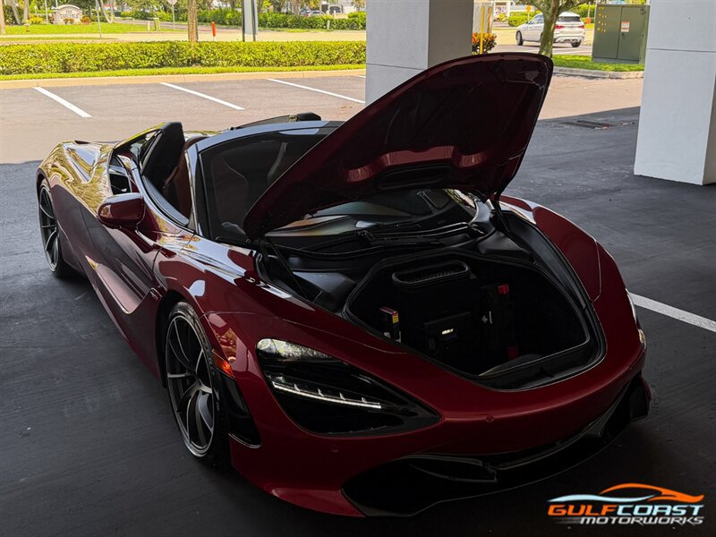 Used 2022 McLaren 720S Spider RWD image 38