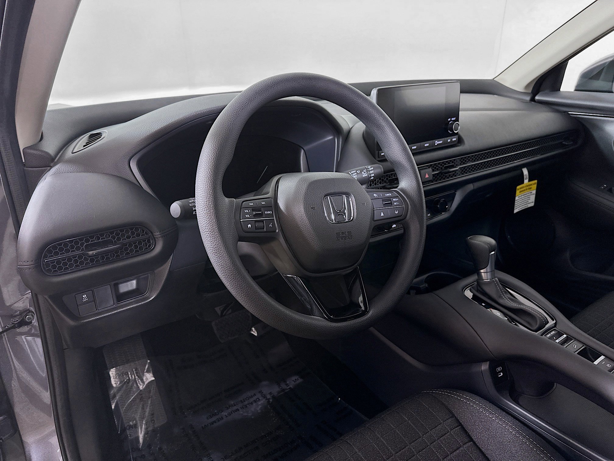 Certified 2025 Honda HR-V LX image 9