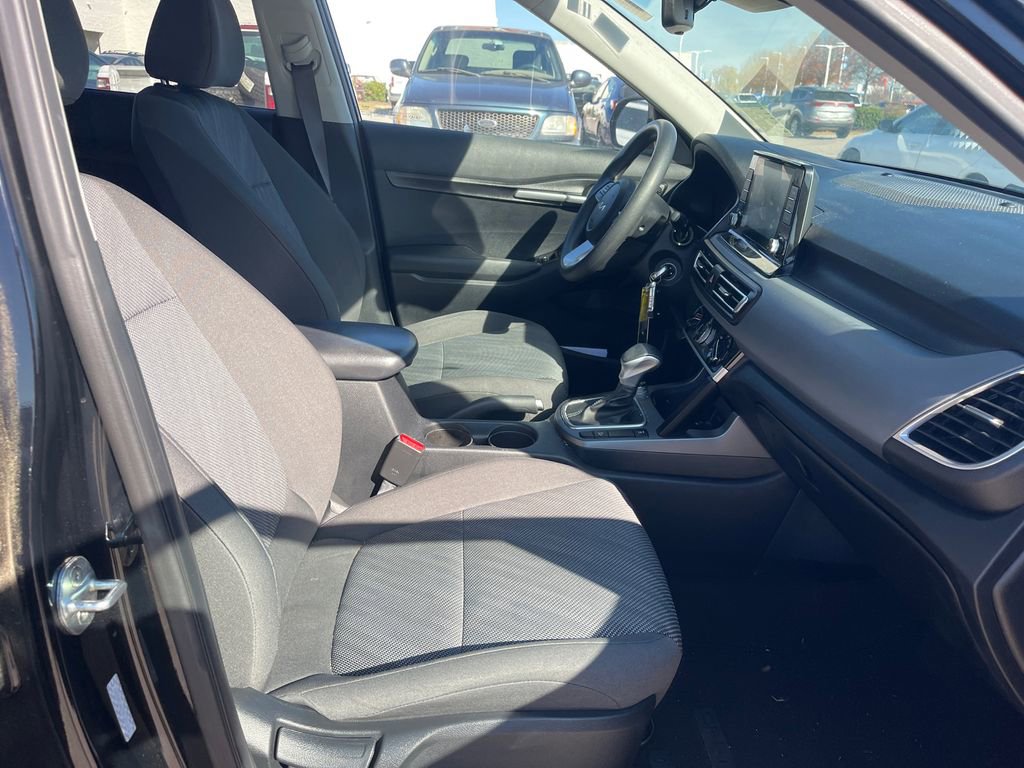 Used 2022 Kia Seltos LX image 13