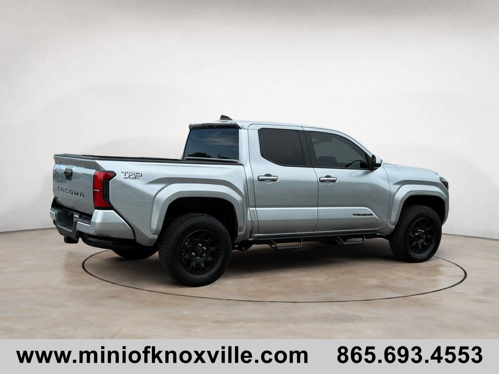 Used 2024 Toyota Tacoma TRD Sport AWD/4WD image 3