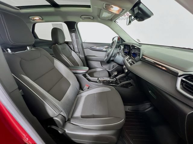 Used 2024 Chevrolet TrailBlazer LT w/ Convenience Package FWD image 40