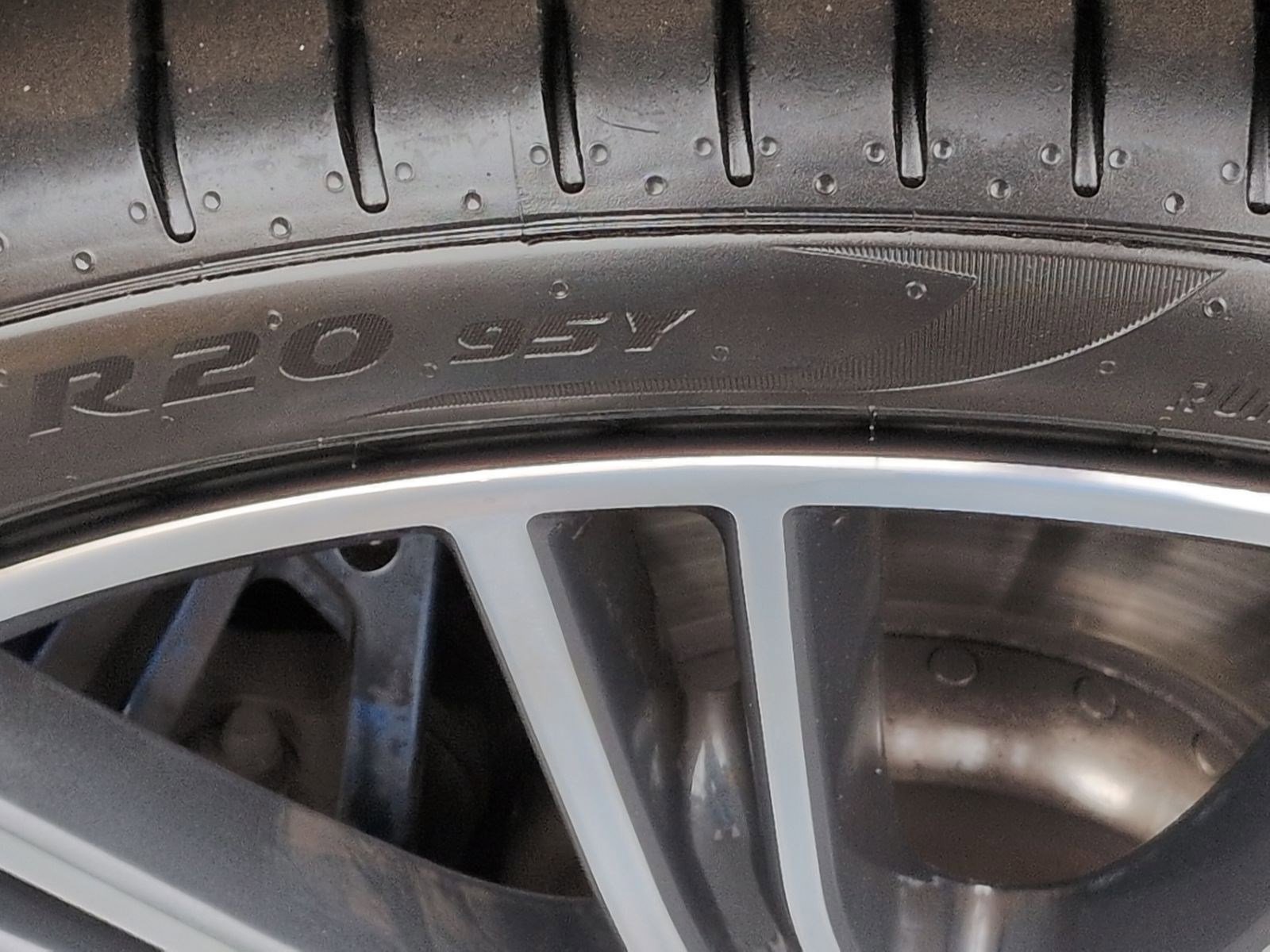 Used 2019 BMW 540i w/ M Sport Package image 12