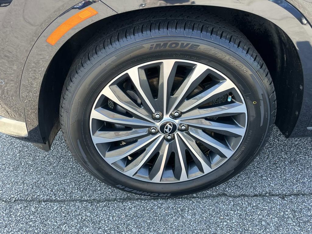 Used 2024 Hyundai Palisade Calligraphy image 10