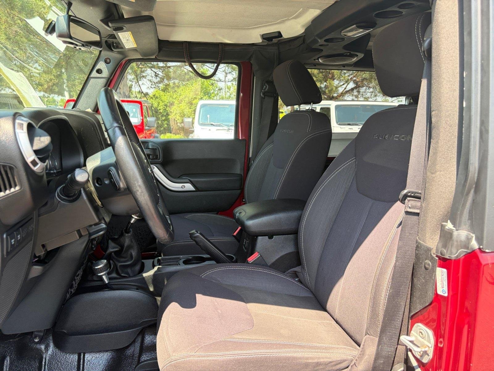 Used 2013 Jeep Wrangler Rubicon w/ Dual Top Group AWD/4WD image 12