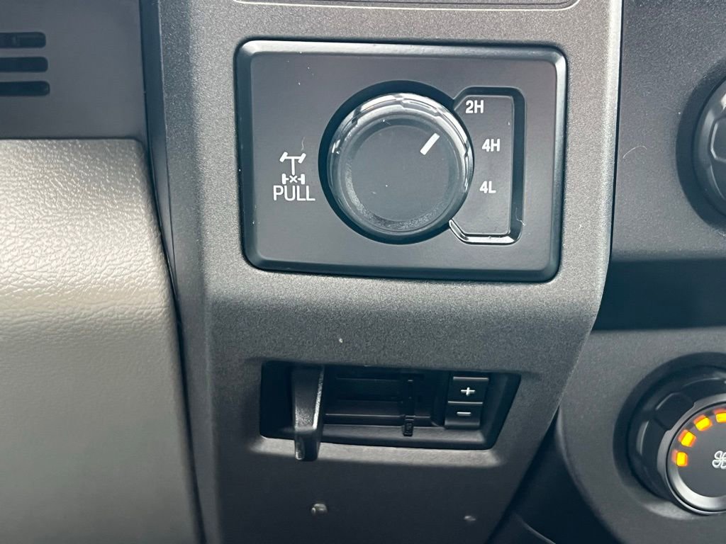 Used 2020 Ford F250 XL w/ STX Appearance Package image 33