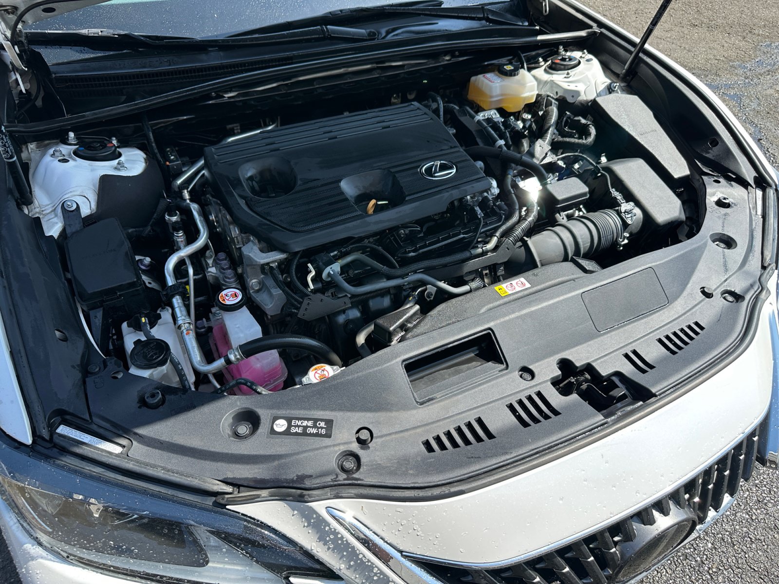 Used 2023 Lexus ES 300h w/ Premium Package FWD image 29