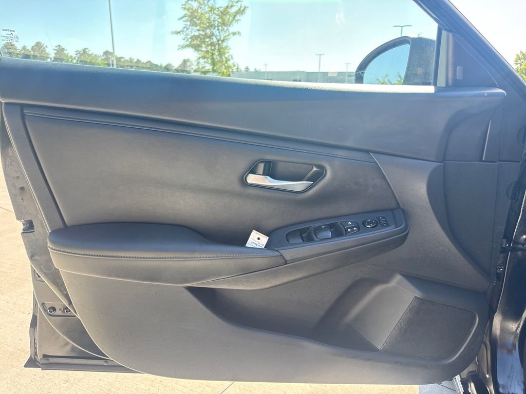 Used 2023 Nissan Sentra SV FWD image 14