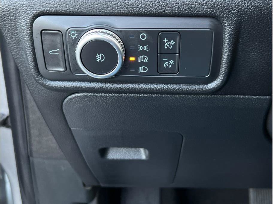 Used 2022 Ford Explorer Limited w/ Equipment Group 301A image 19