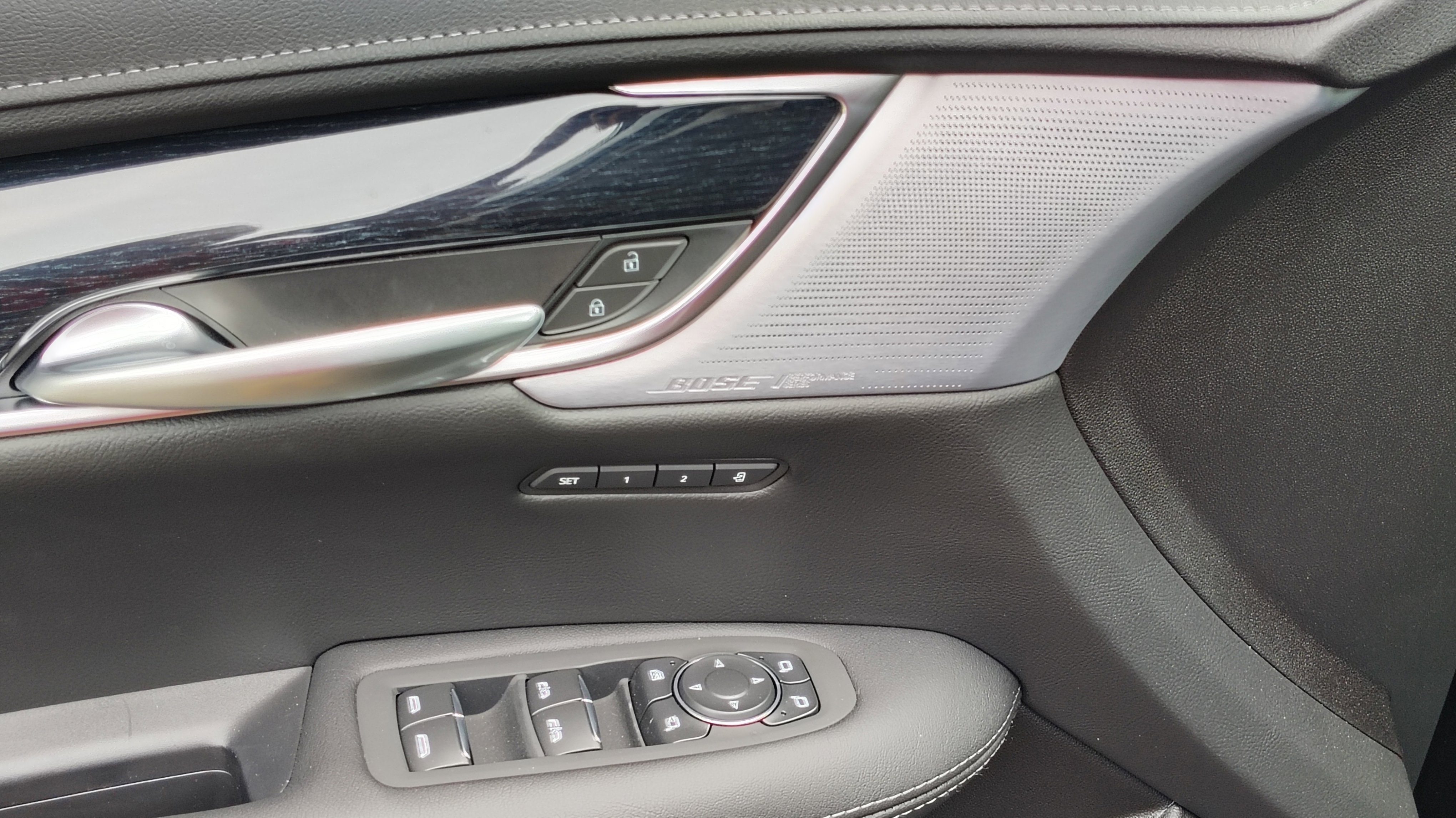 New 2025 Cadillac XT5 Premium Luxury w/ Technology Package image 9