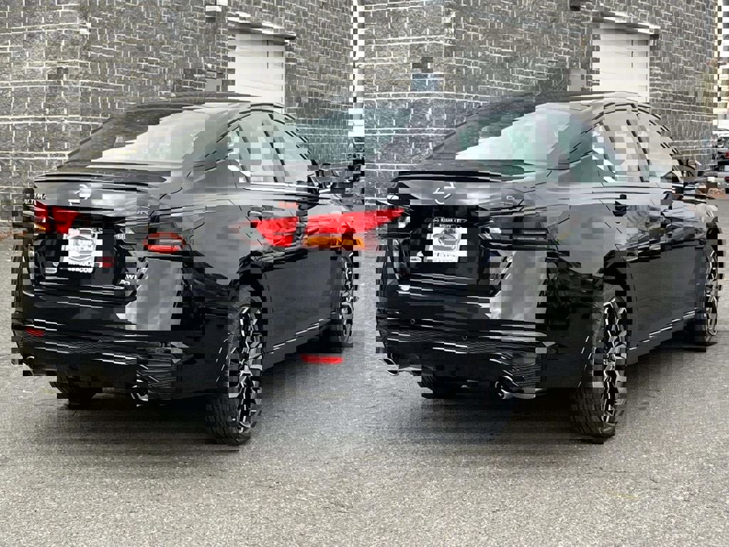 New 2025 Nissan Altima 2.5 SR image 5