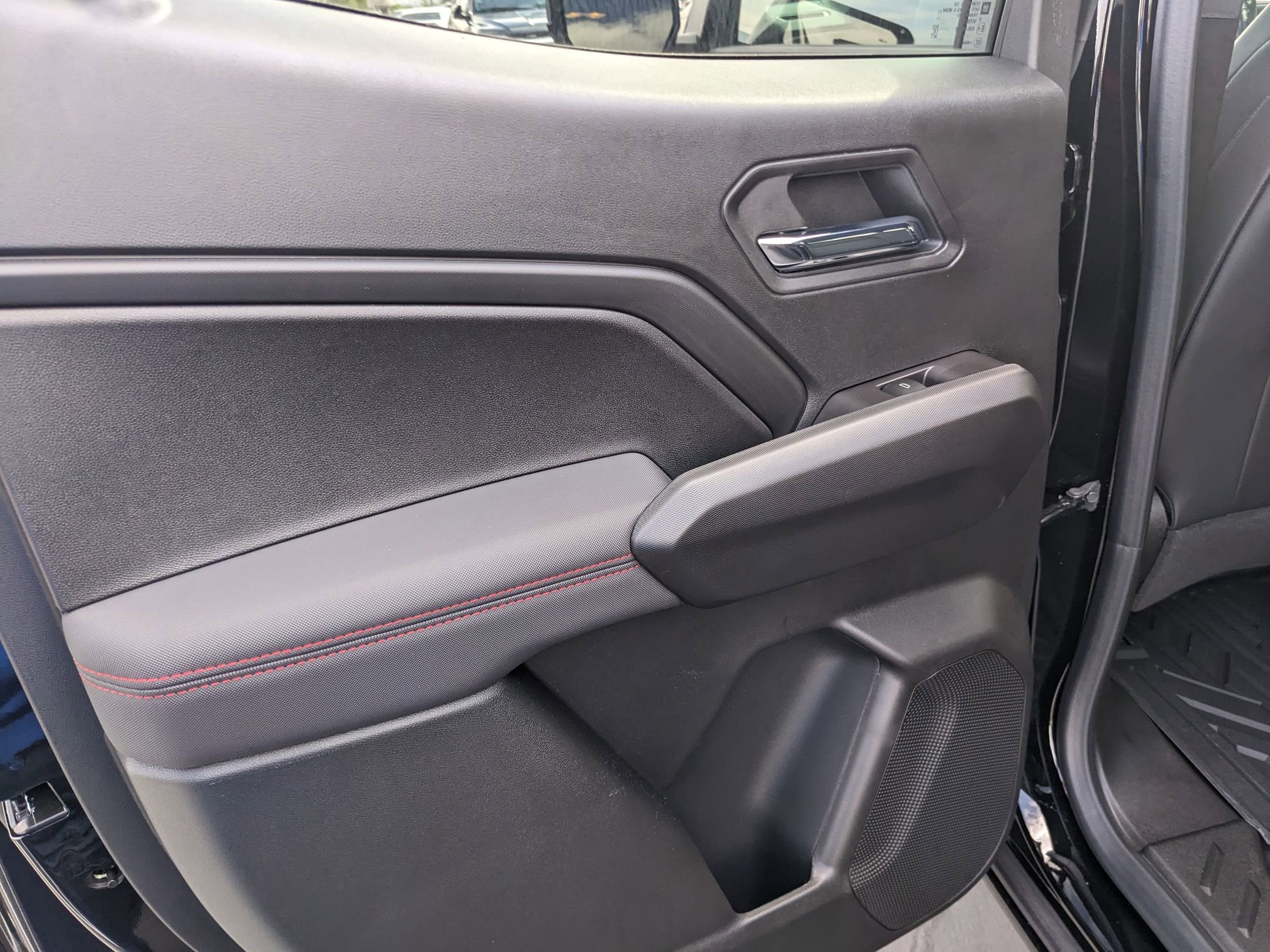 New 2026 Chevrolet Colorado Z71 w/ Technology Package image 16