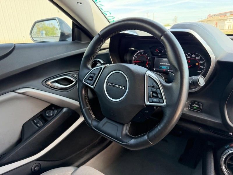 Used 2016 Chevrolet Camaro LT image 9