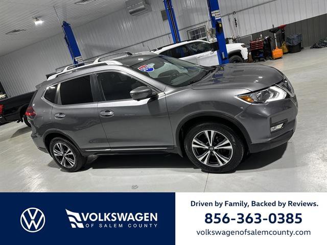 Used 2018 Nissan Rogue SL