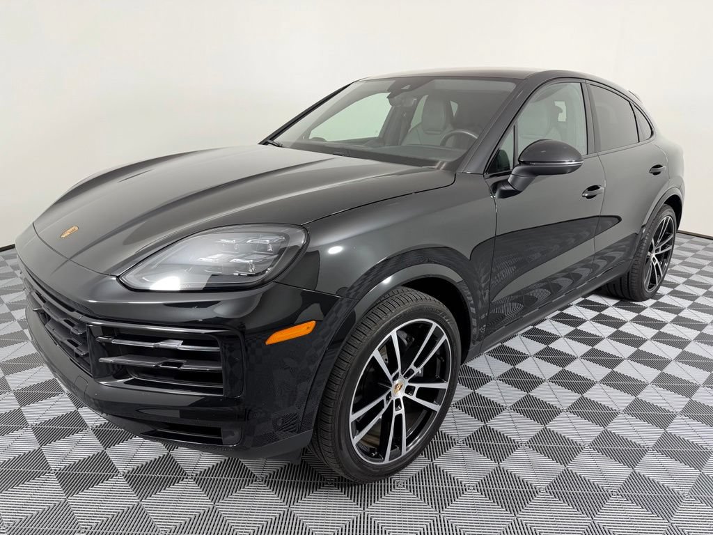 Certified 2025 Porsche Cayenne Coupe AWD/4WD image 7