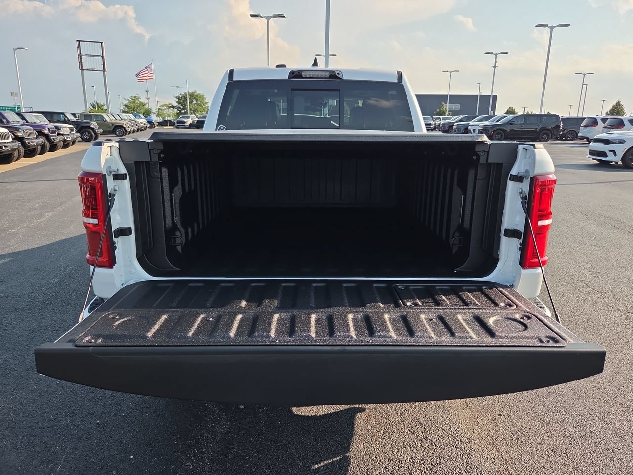 New 2027 RAM 1500 Tungsten AWD/4WD image 36