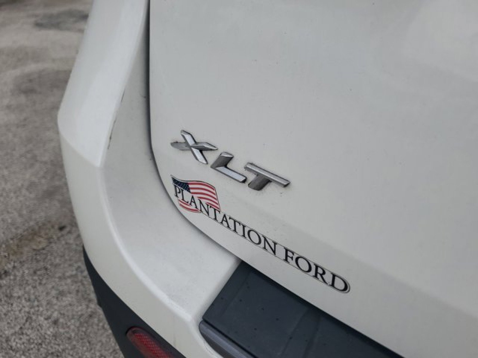 Used 2022 Ford Explorer XLT w/ Equipment Group 202A RWD image 8