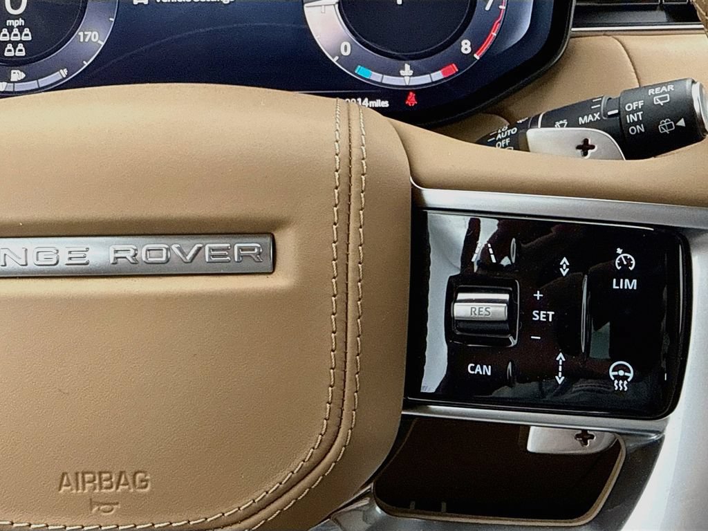 New 2026 Land Rover Range Rover Long Wheelbase SE AWD/4WD image 12