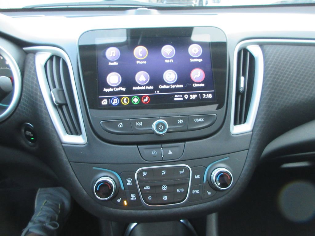 Used 2024 Chevrolet Malibu LT image 30