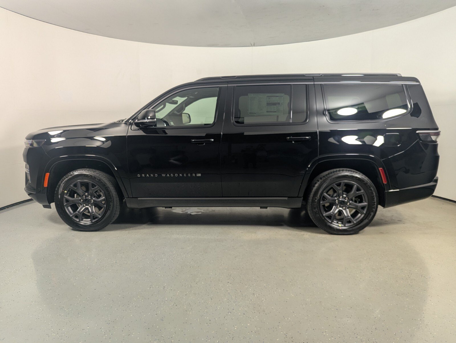 New 2026 Jeep Grand Wagoneer Limited w/ Premium Group II AWD/4WD image 4