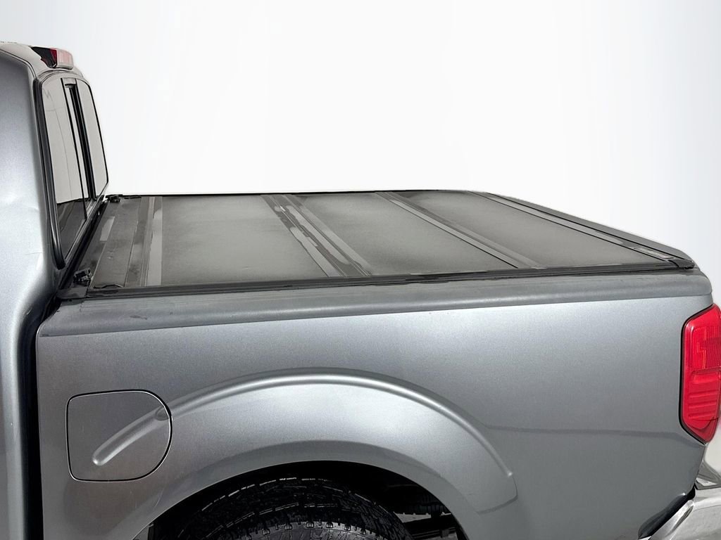 Used 2016 Nissan Frontier SV image 10