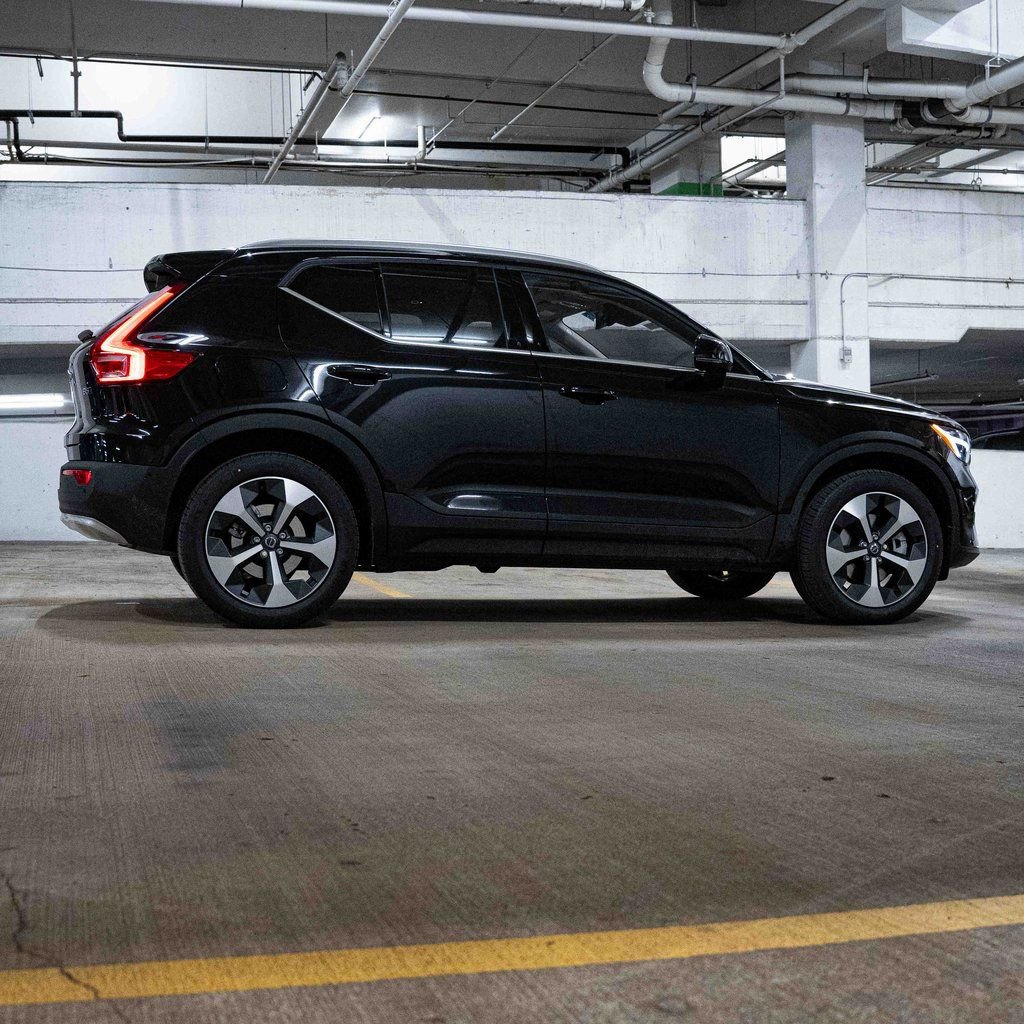 New 2025 Volvo XC40 B5 Plus w/ Protection Package Premier image 7