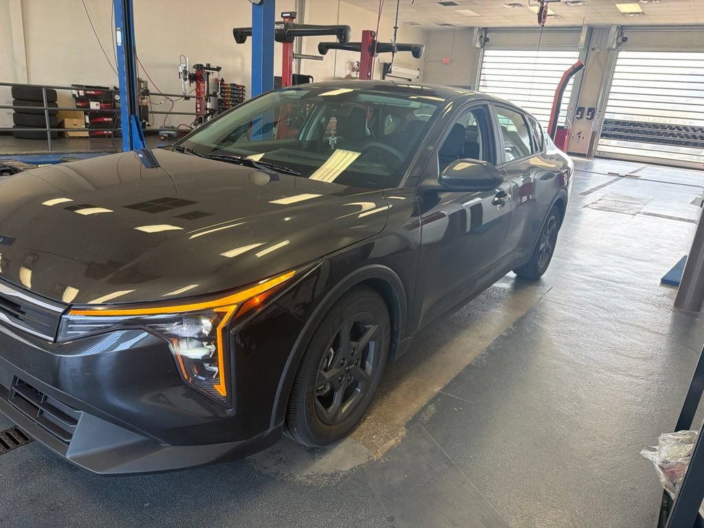 Used 2025 Kia K4 FWD image 5
