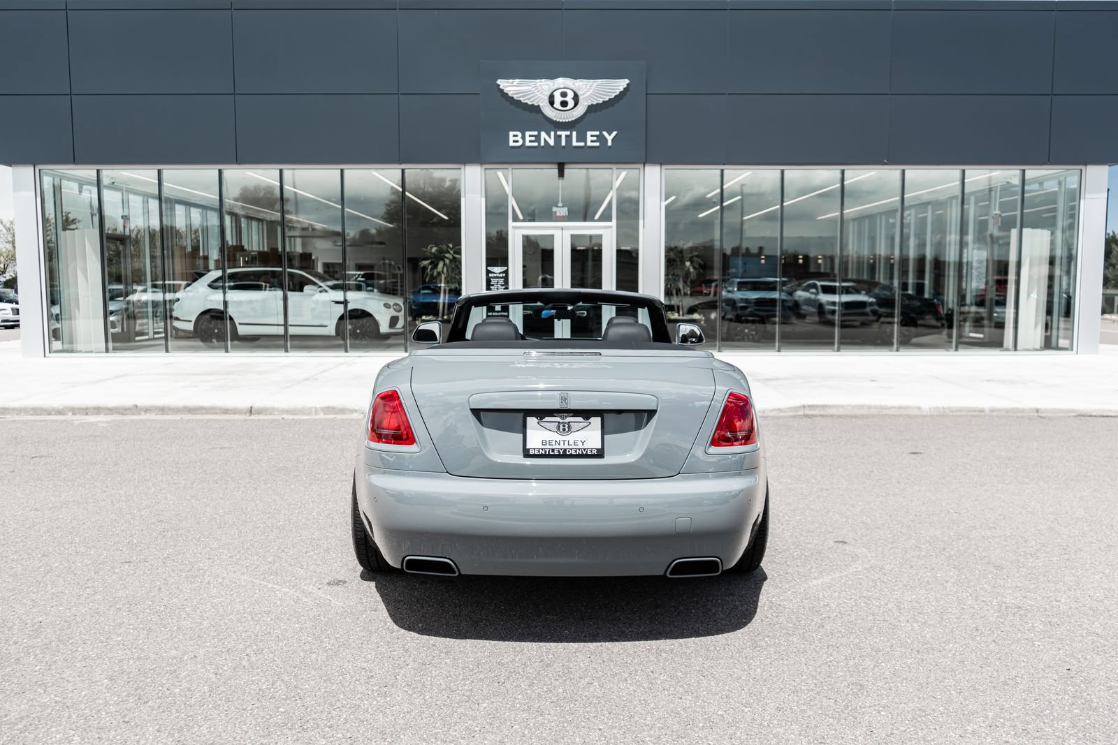 Used 2020 Rolls-Royce Dawn RWD image 11