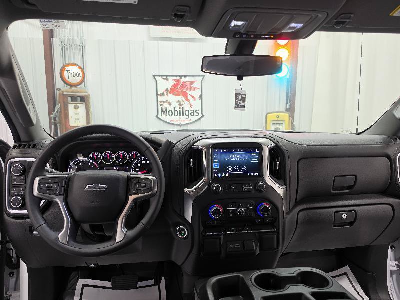 Used 2022 Chevrolet Silverado 1500 RST AWD/4WD image 11