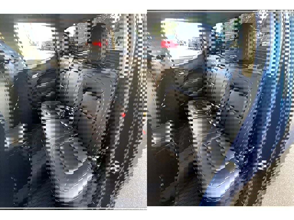 Used 2019 Chevrolet Colorado LT w/ Colorado RST Special Edition image 25