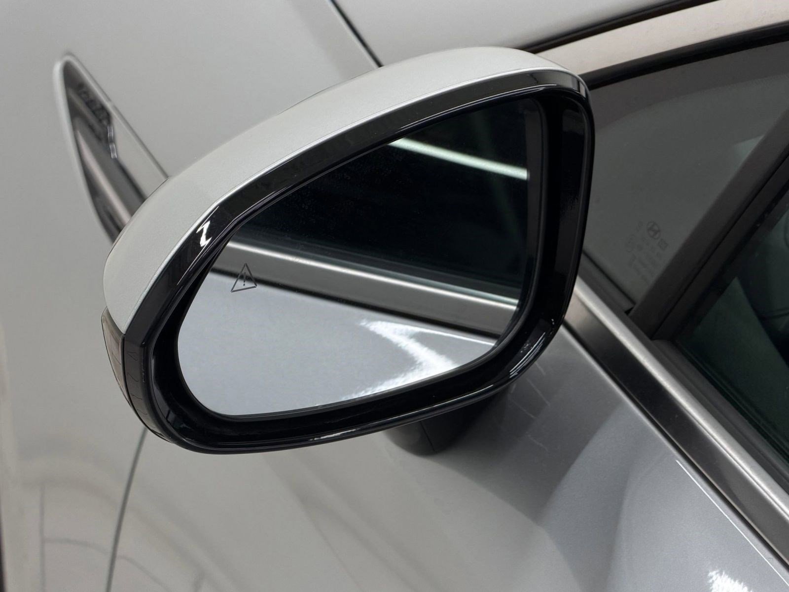 Used 2025 Hyundai Sonata SEL FWD image 34