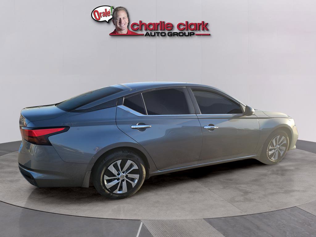 Used 2022 Nissan Altima 2.5 S image 6