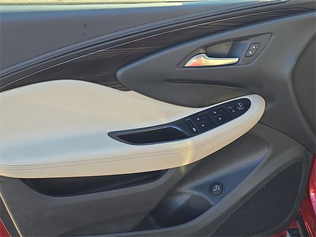 Used 2020 Buick Envision Preferred image 18
