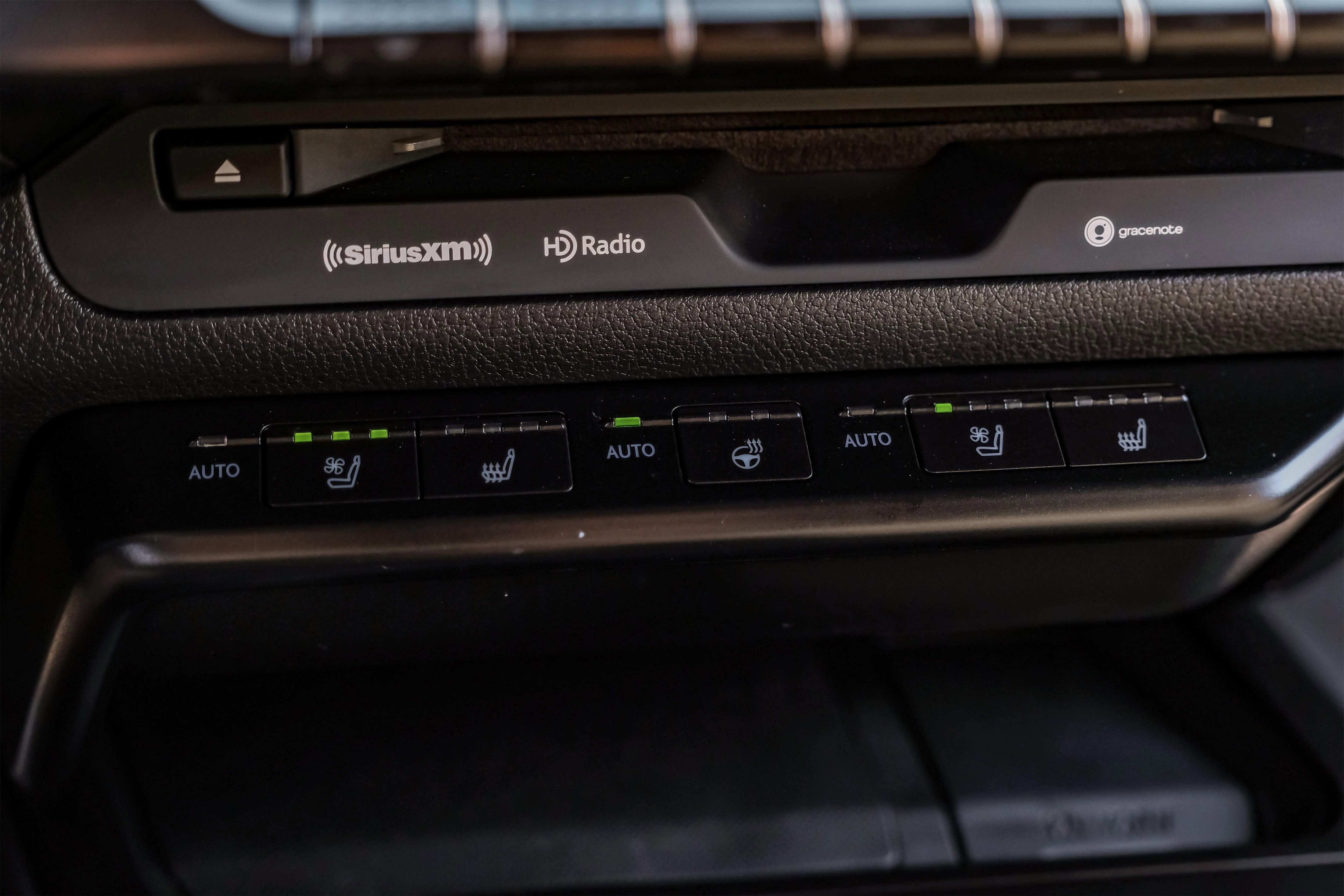 Used 2021 Lexus UX 250h w/ Premium Package image 31