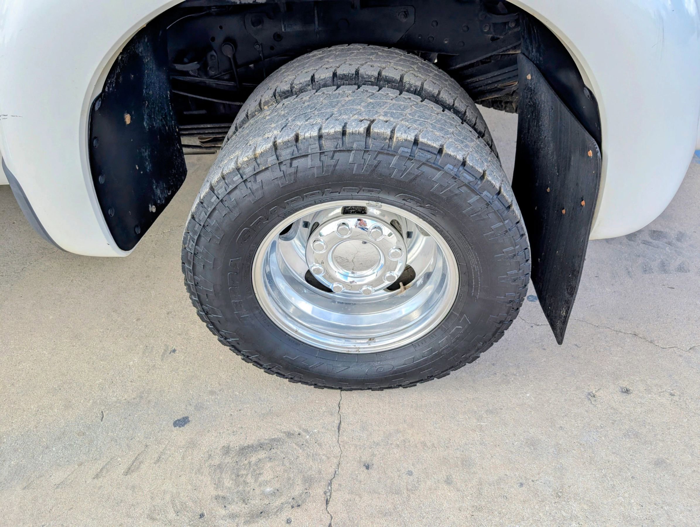 Used 2016 Ford F350 Lariat w/ Chrome Package image 22