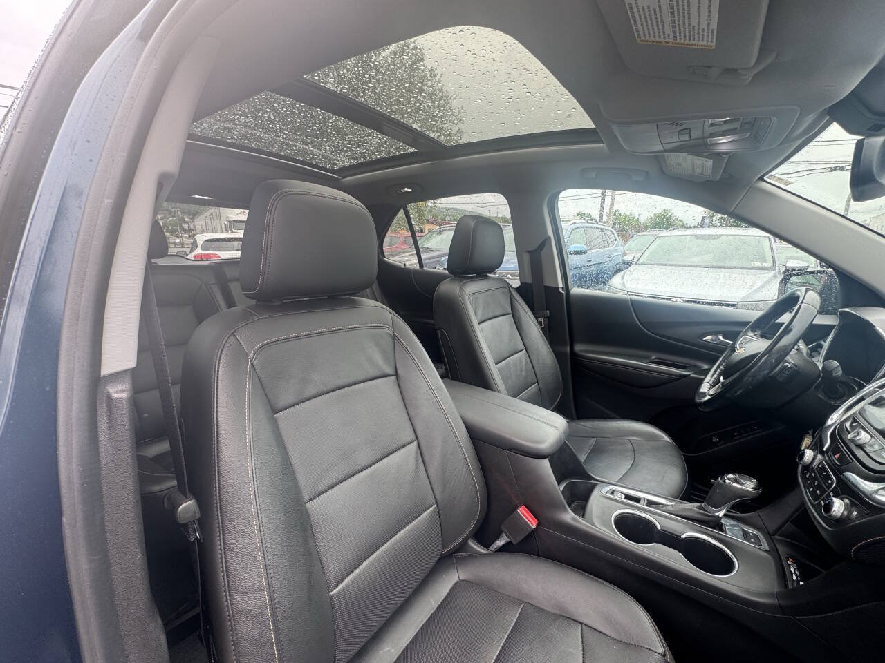 Used 2020 Chevrolet Equinox Premier AWD/4WD image 32