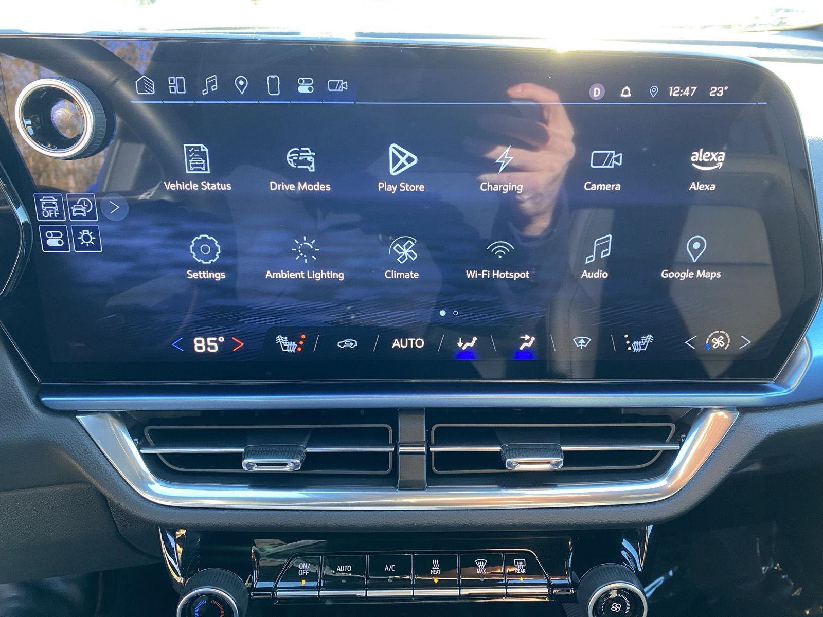 Used 2025 Chevrolet Equinox EV LT w/ Convenience Package image 22