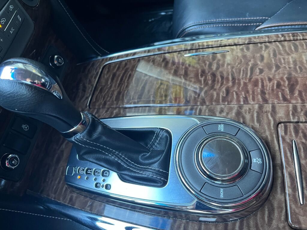 Used 2017 Nissan Armada Platinum image 19