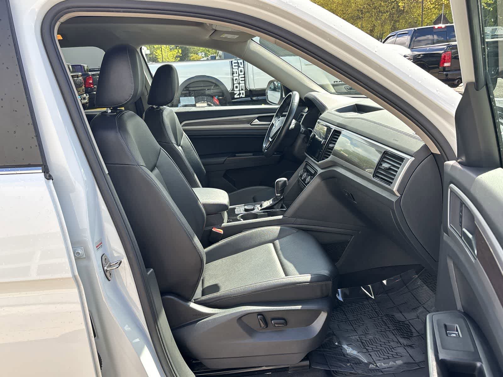 Used 2019 Volkswagen Atlas SEL AWD/4WD image 9
