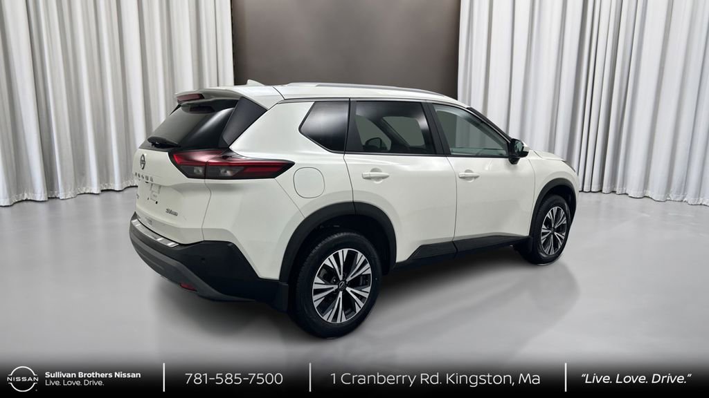 Used 2023 Nissan Rogue SV w/ SV Premium B Package image 5