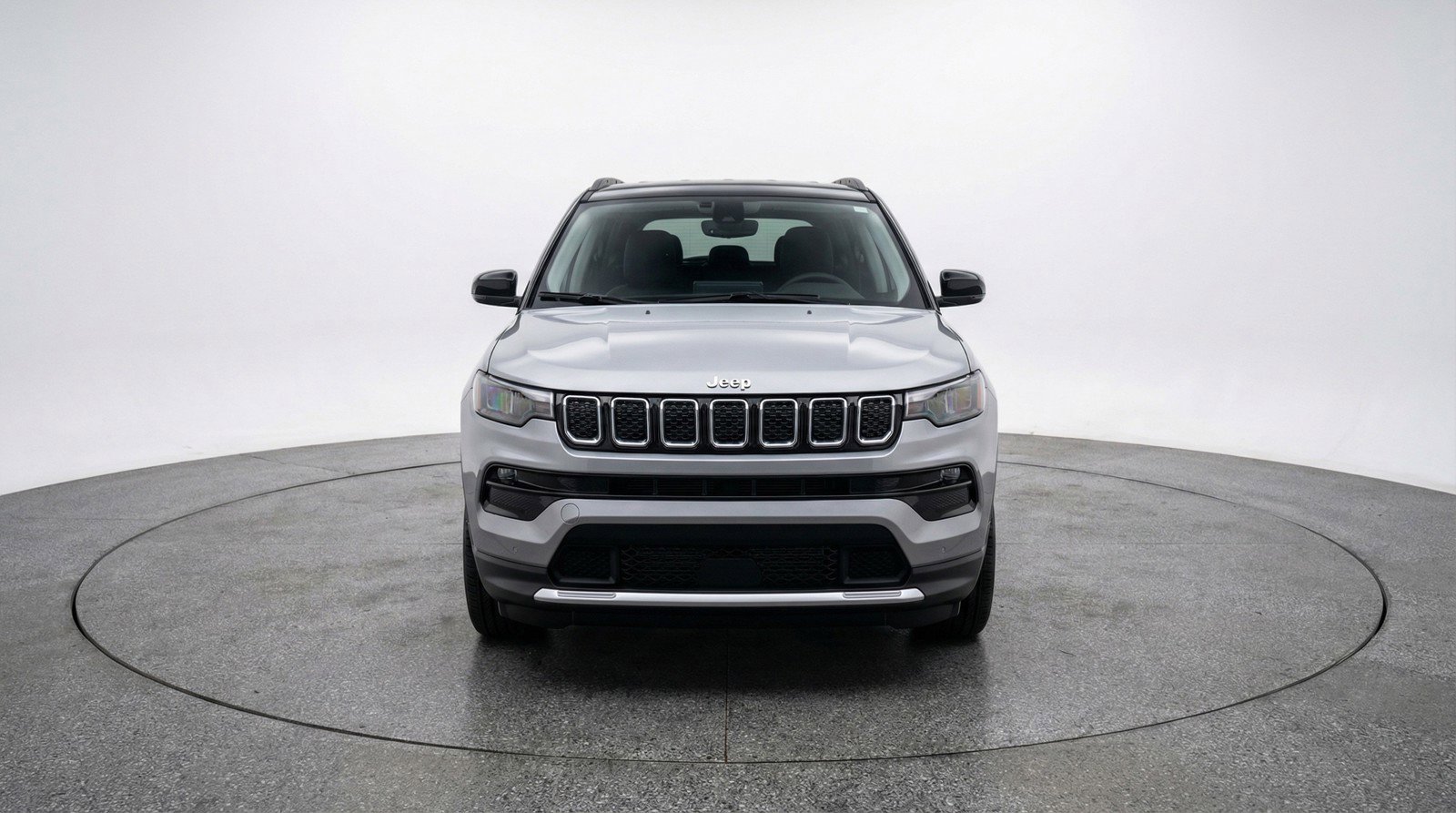 Used 2025 Jeep Compass Limited AWD/4WD image 2