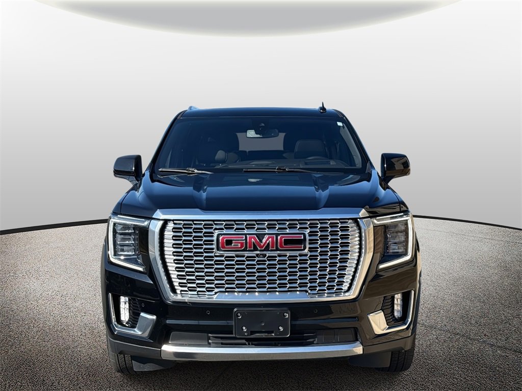 Used 2022 GMC Yukon XL Denali image 8