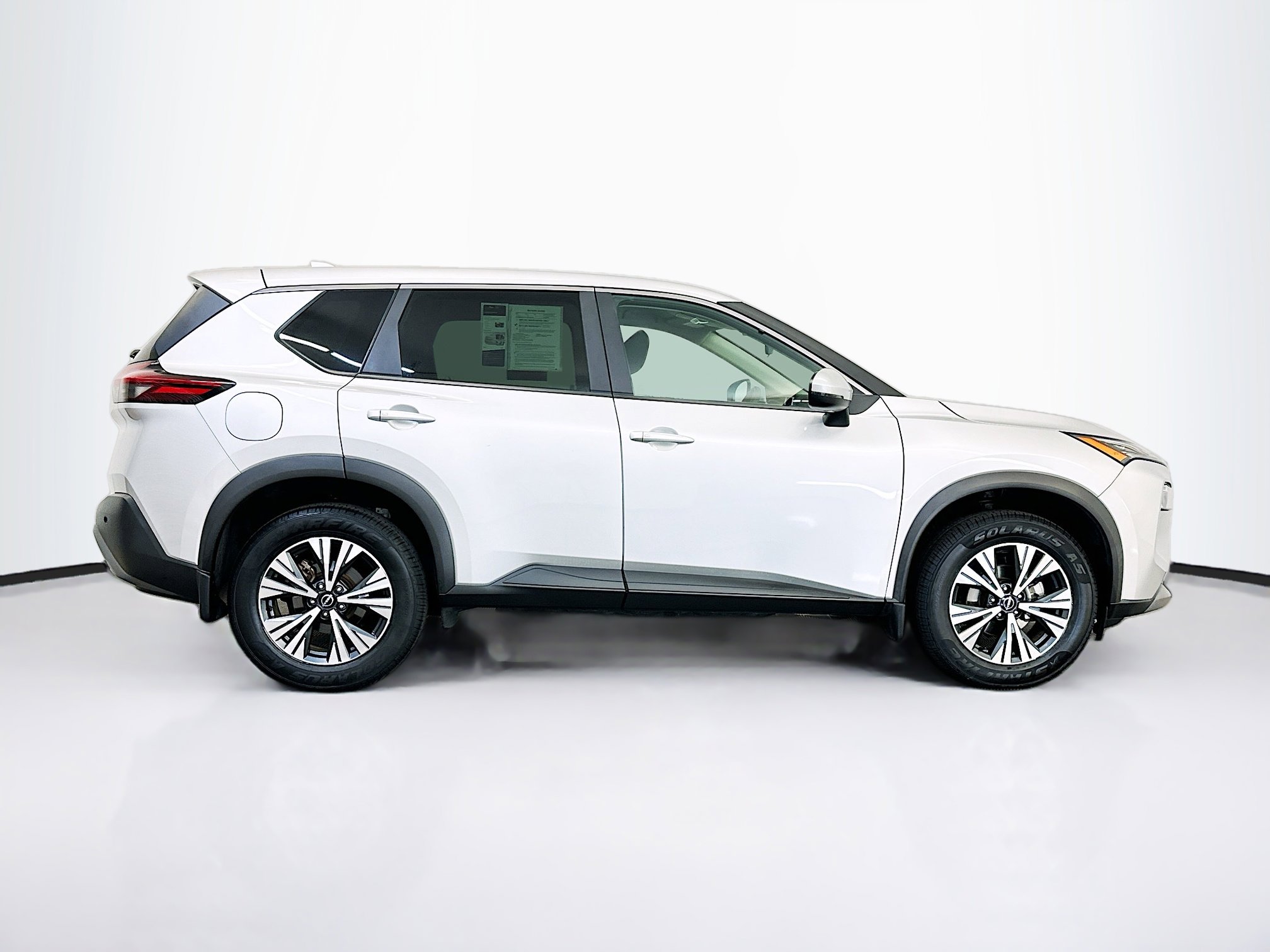 Used 2023 Nissan Rogue SV AWD/4WD image 10