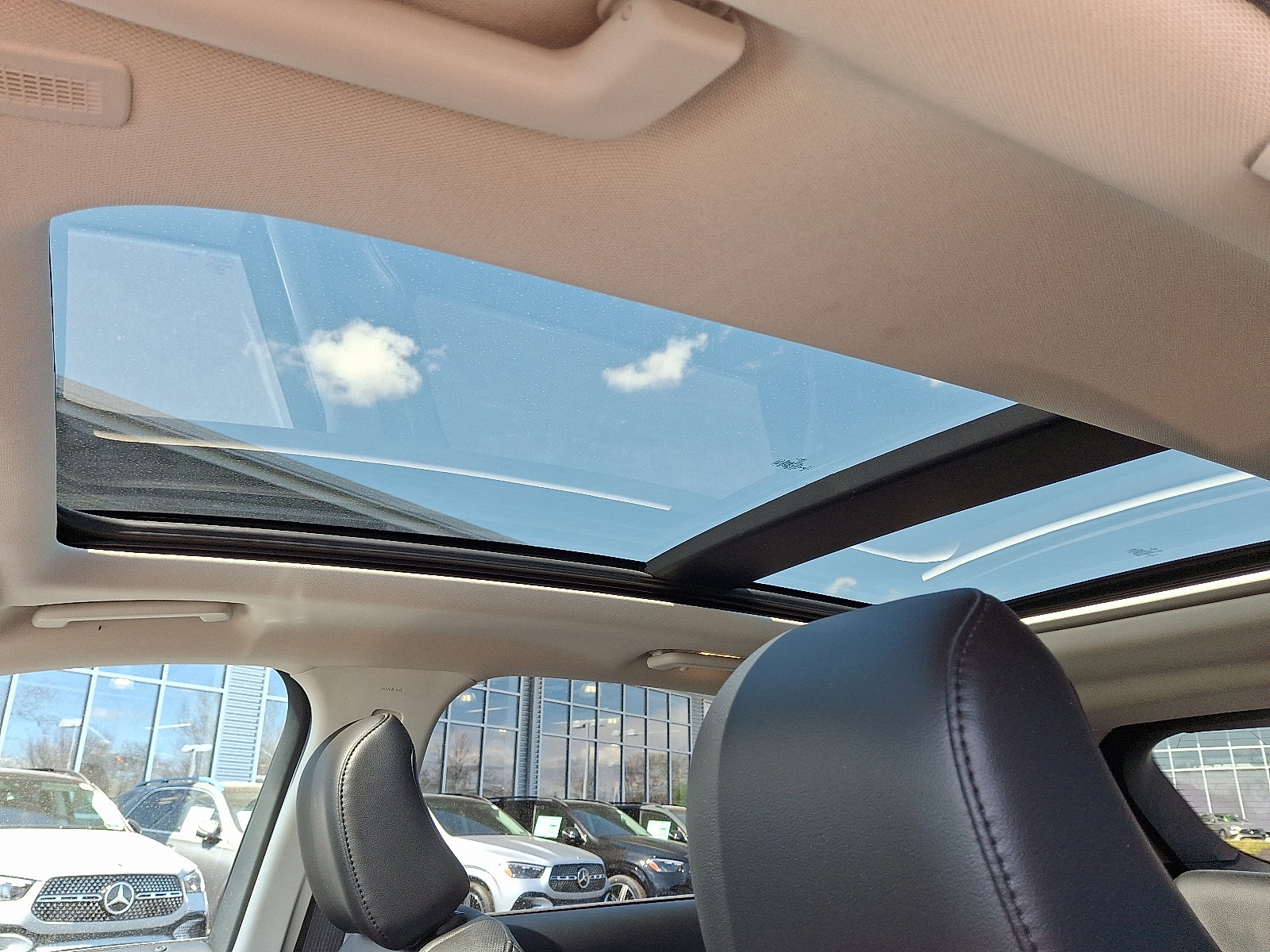 Used 2022 Ford Edge Titanium w/ Equipment Group 301A image 15